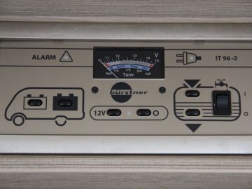 Bürstner BUT569 Nexxo T569 | Vast Bed | Kleine Camper| Elektrische Trap| Douche|